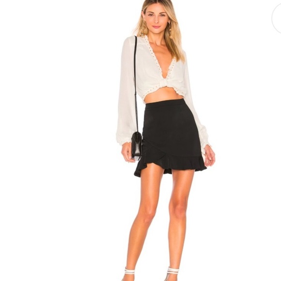 Superdown Milan Ruffle Mini Skirt in Black Size XS - Picture 4 of 8